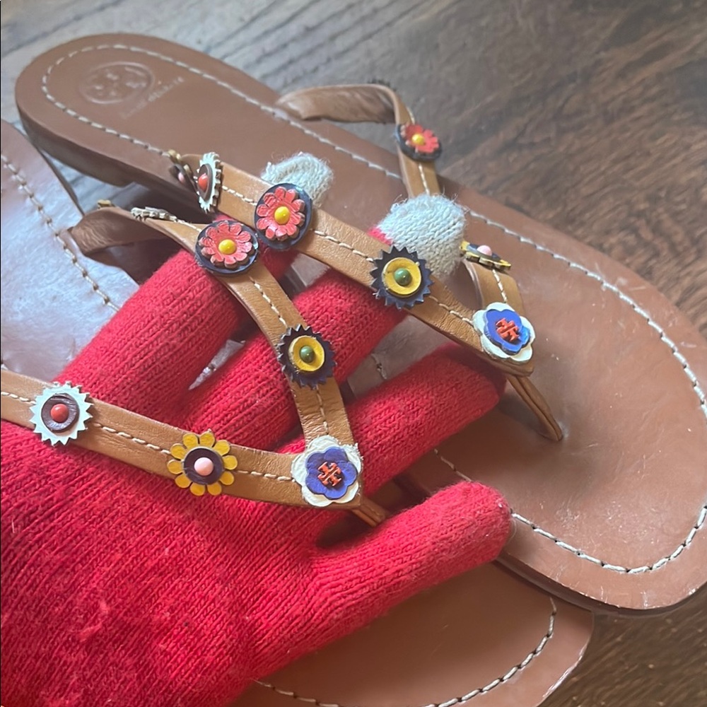 Tory Burch Brown Leather Sandals with Floral Accents - Picture 6 of 7